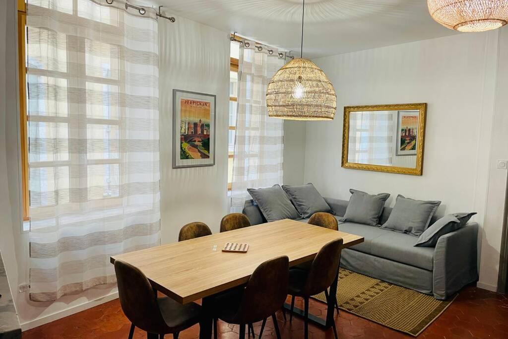פרפיניין Republique Appartements Centre Historique מראה חיצוני תמונה