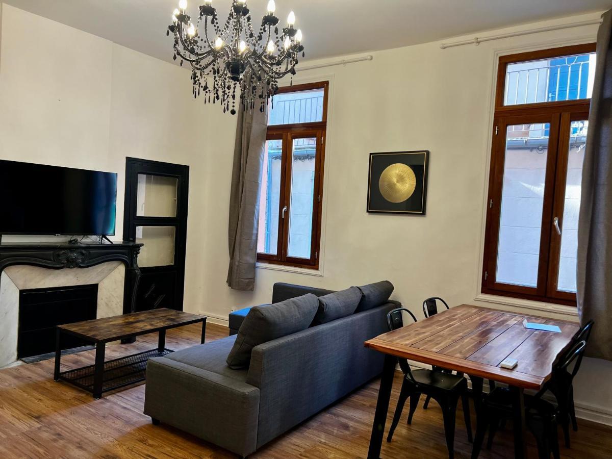 פרפיניין Republique Appartements Centre Historique מראה חיצוני תמונה